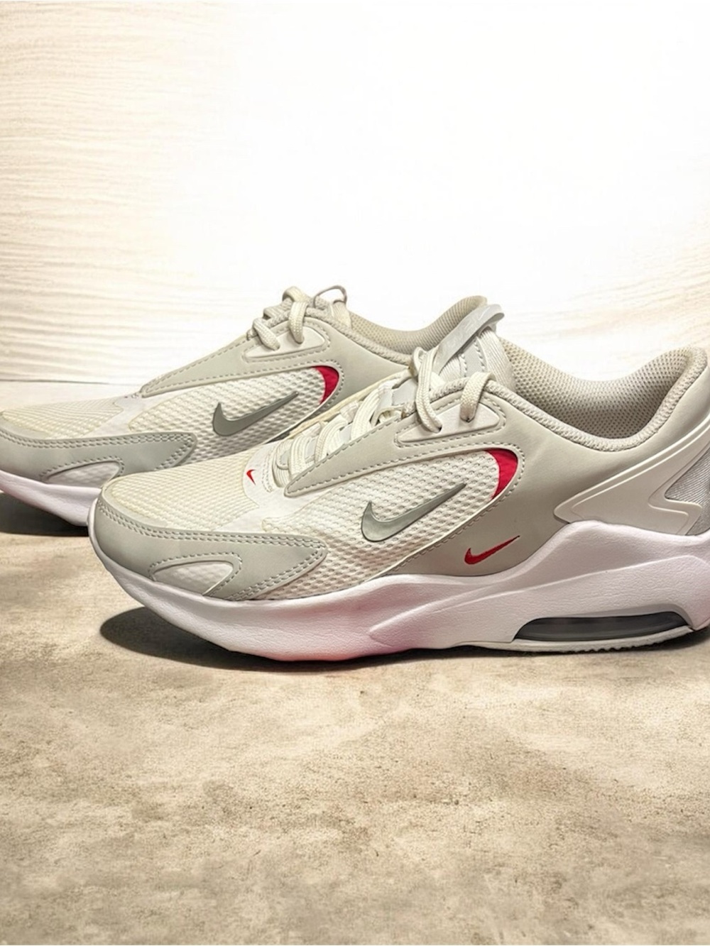 Nike Air Max Style Neutral Gray & Red Sneakers 7.5